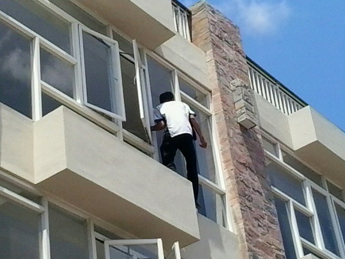 Jasa bersih-bersih Rumah di Bali