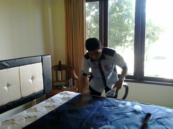 Jasa cuci springbed di Bali